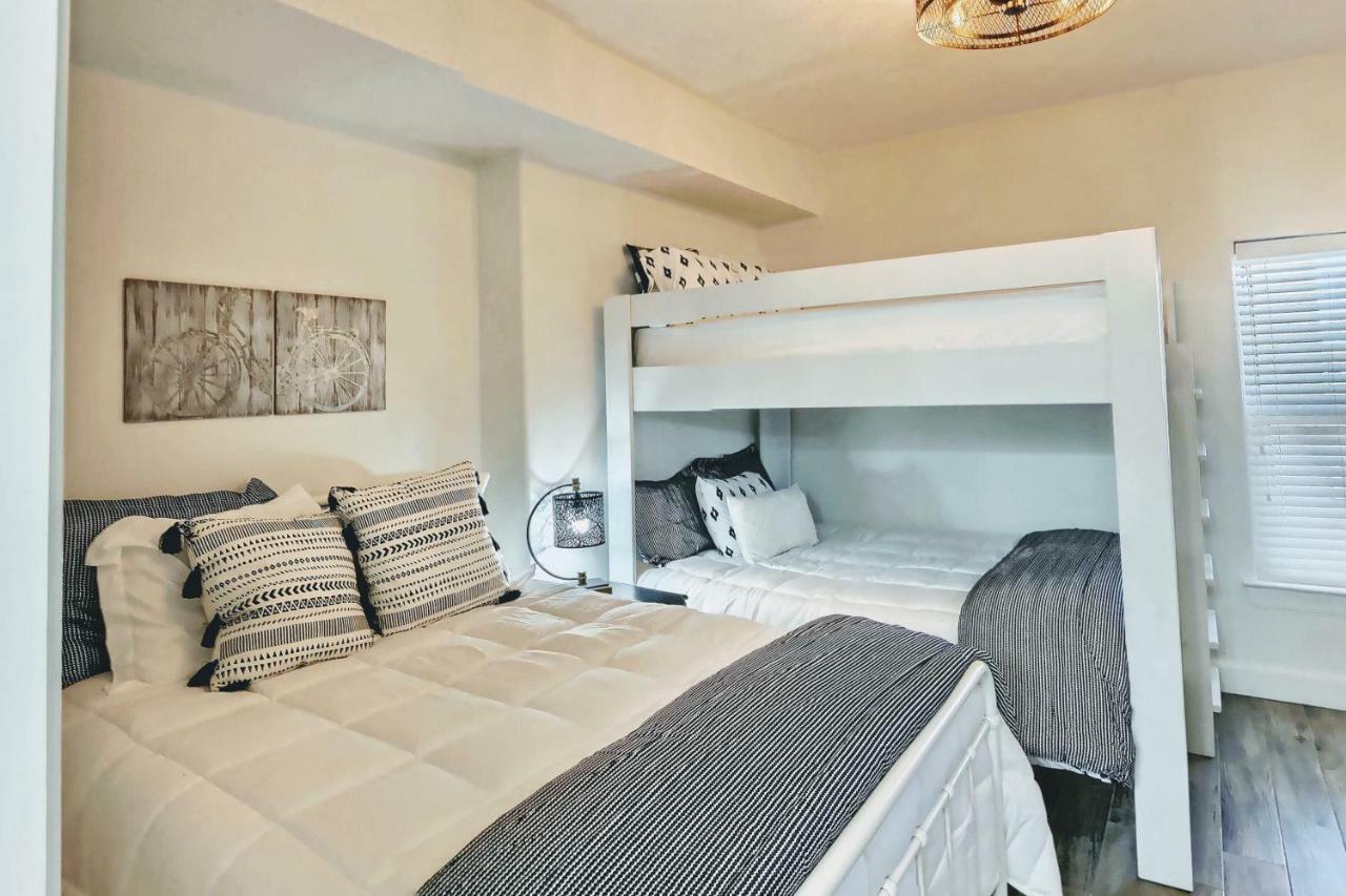 Barefoot Bliss - Beachfront Condo - Sleeps 12 Panama City Beach Εξωτερικό φωτογραφία