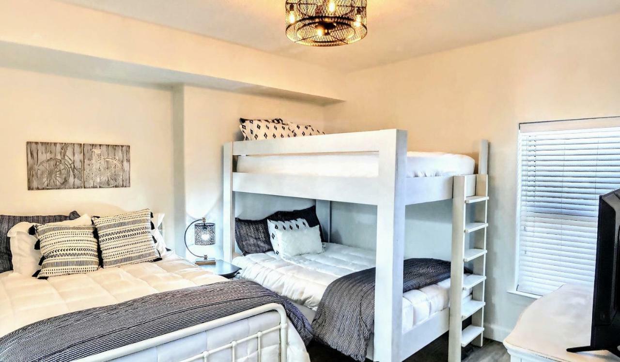 Barefoot Bliss - Beachfront Condo - Sleeps 12 Panama City Beach Εξωτερικό φωτογραφία